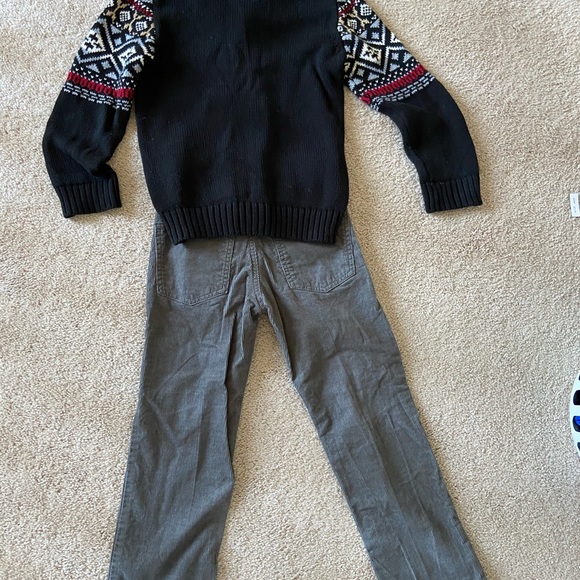 Gymboree sweater and matching grey corduroy pants - Picture 2 of 5